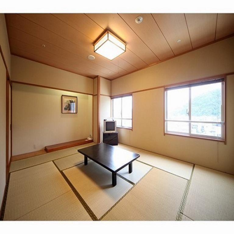 Hotel Crown Hills Takefu Echizen  Buitenkant foto