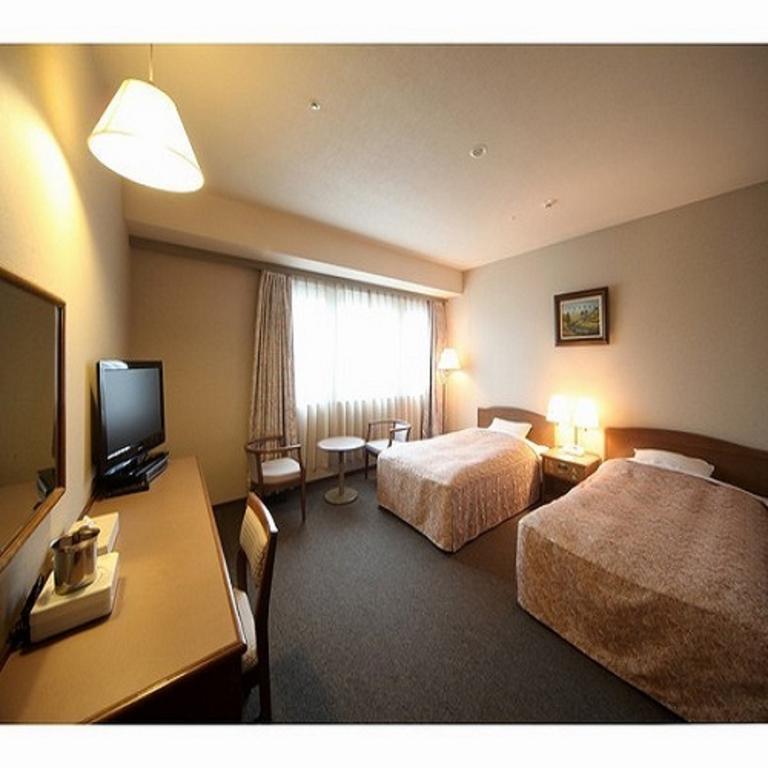 Hotel Crown Hills Takefu Echizen  Buitenkant foto