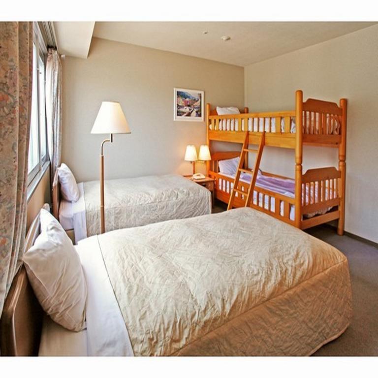 Hotel Crown Hills Takefu Echizen  Buitenkant foto