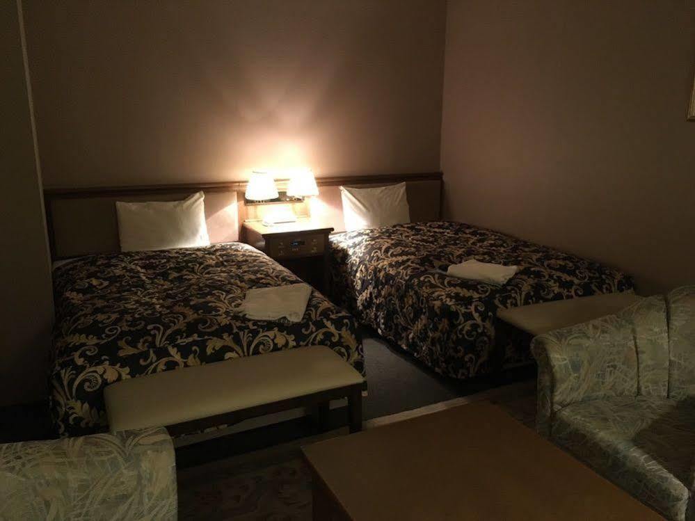 Hotel Crown Hills Takefu Echizen  Buitenkant foto